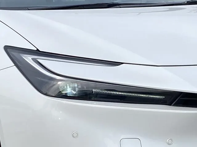 Toyota Prius Z 2023 — миниатюра 3