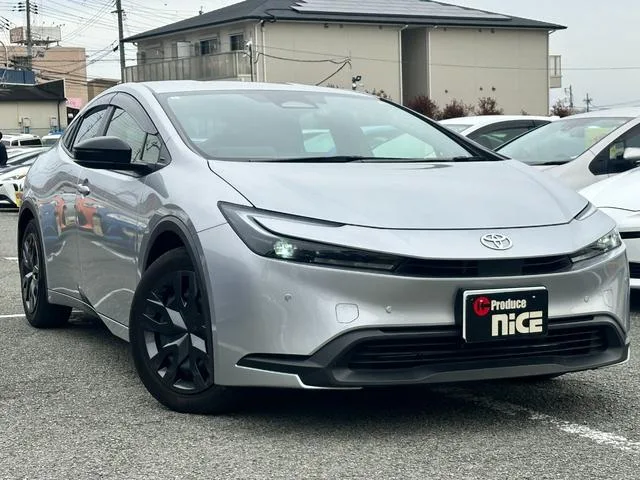 Toyota Prius X 2023 — миниатюра 2