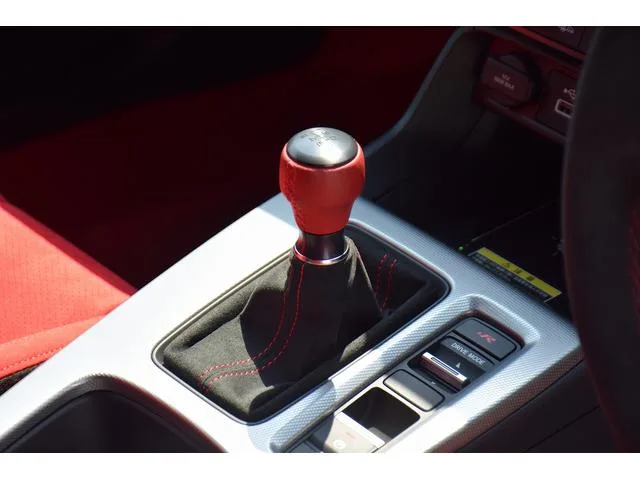 Honda CIVIC TYPE R 2025 — миниатюра 5