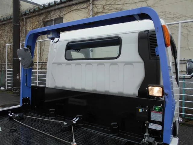 Mitsubishi Fuso CANTER 2024 — миниатюра 4