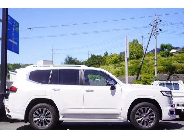 Toyota Land Cruiser ZX 2023 — миниатюра 2
