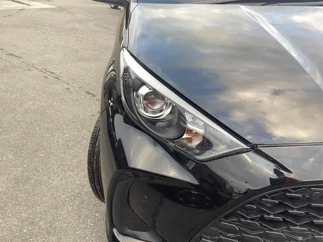 Toyota Yaris X 2025 — миниатюра 4