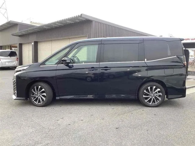 Toyota VOXY S-Z 2025 — миниатюра 3