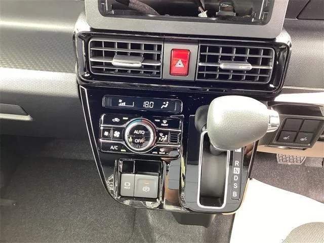 Daihatsu TANTO CUSTOM X LIMITED 2025 — миниатюра 2