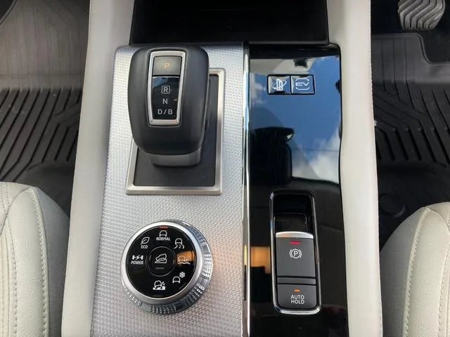 Mitsubishi OUTLANDER PHEV P 2023 — миниатюра 3