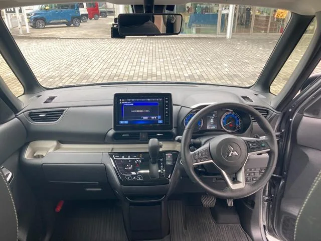 Mitsubishi DELICA MINI T PREMIUM 2023 — миниатюра 4