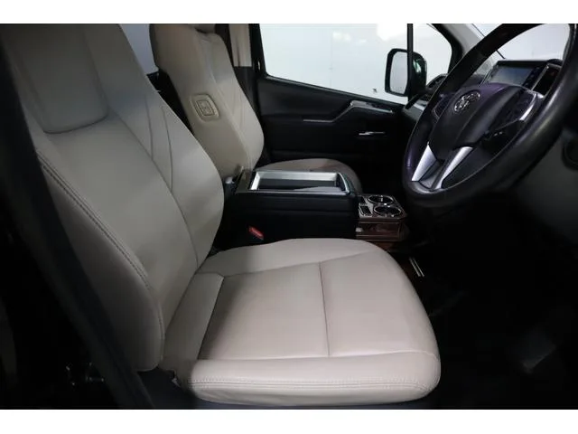 Toyota GRANACE G 2023 — миниатюра 5