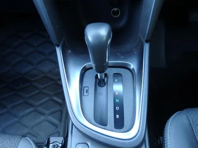 Toyota YARIS CROSS HYBRID Z 2024 — миниатюра 4