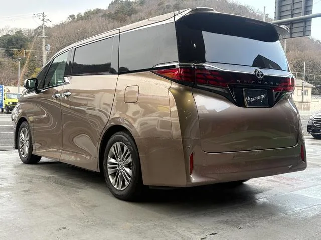 Toyota Alphard Z 2025 — миниатюра 3