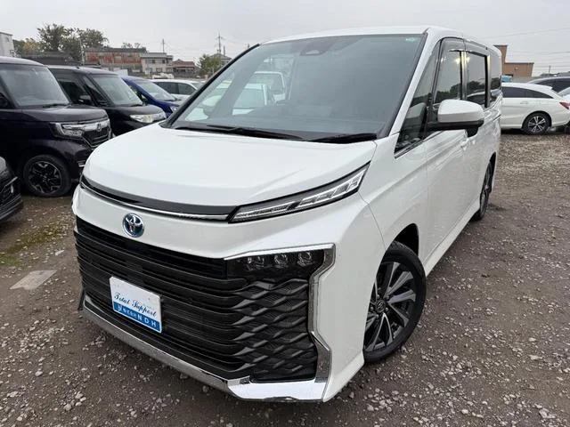 Toyota VOXY HYBRID S-Z 2023 — миниатюра 2