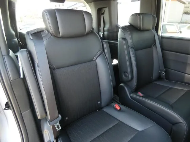 Honda STEPWAGON E:HEV SPADA 2024 — миниатюра 2