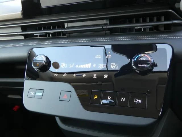 Nissan SERENA E-POWER HIGHWAY STAR V 2025 — миниатюра 2