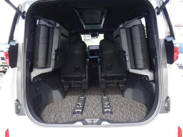 Toyota Alphard Z 2023 — миниатюра 3