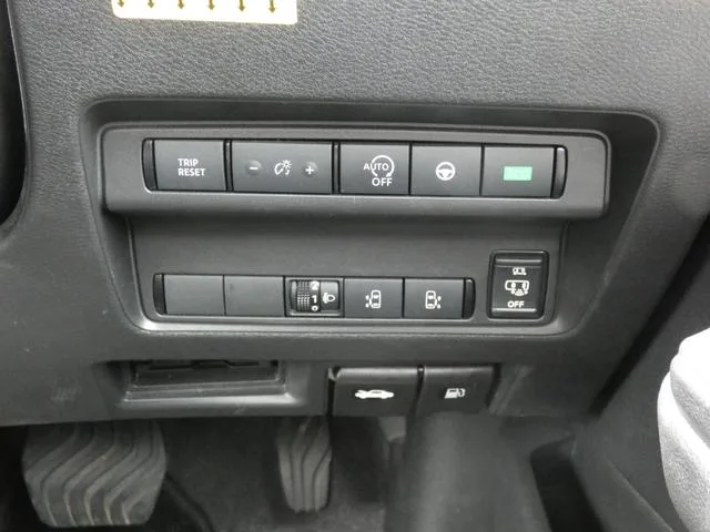 Nissan SERENA XV 2024 — миниатюра 2