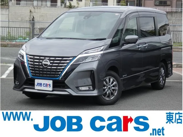 Nissan SERENA E-POWER HIGHWAY STAR V 2022 — фото 1, купить с доставкой в Москву