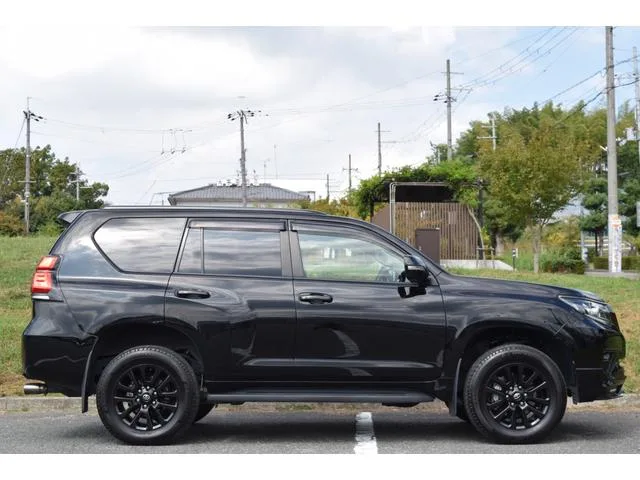 Toyota Land Cruiser Prado TX L PACKAGE 2022 — миниатюра 3