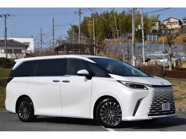 Lexus LM 2025 — миниатюра 4