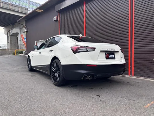 Maserati GHIBLI GT HYBRID 2023 — миниатюра 3