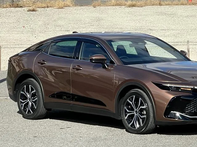 Toyota CROWN CROSSOVER G ADVANCED 2022 — миниатюра 2