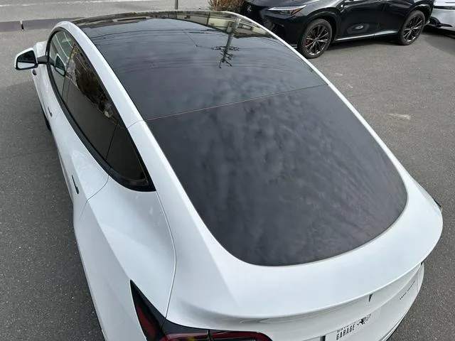 Tesla Model Y DUAL MOTOR AWD LONG RANGE 2023 — миниатюра 4