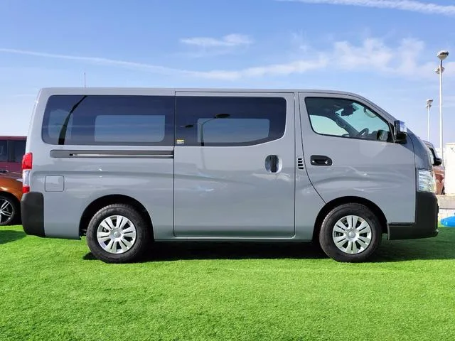 Nissan NV350CARAVAN VAN LONG DX 2024 — миниатюра 4