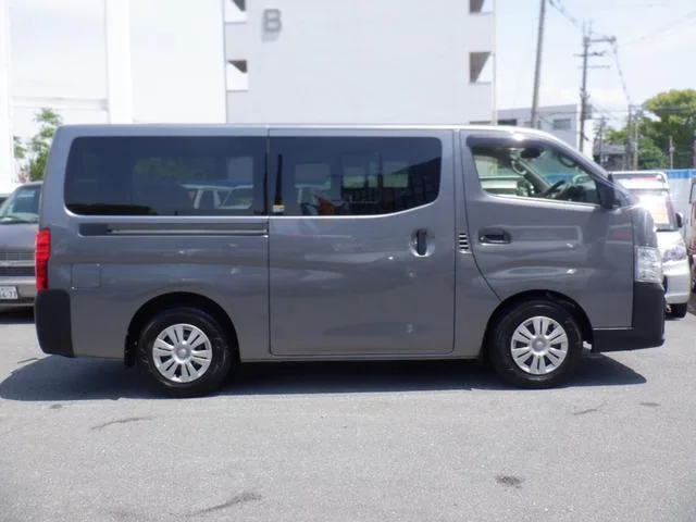 Nissan CARAVAN 2023 — миниатюра 4