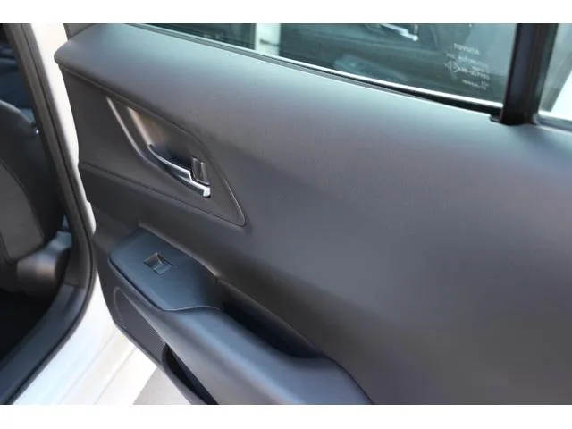 Toyota Prius Z 2023 — миниатюра 5