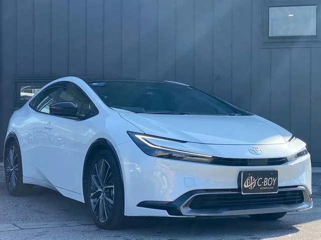 Toyota Prius Z 2023 — миниатюра 2