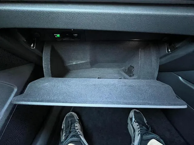Volkswagen Passat ETSI ELEGANCE 2025 — миниатюра 2
