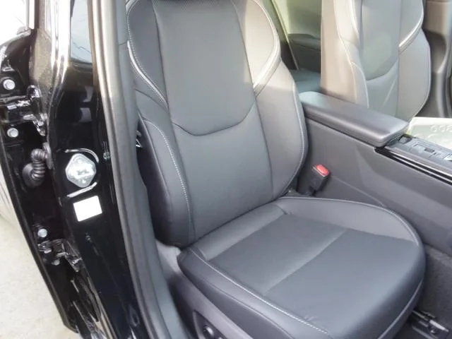 Toyota Prius Z 2023 — миниатюра 5