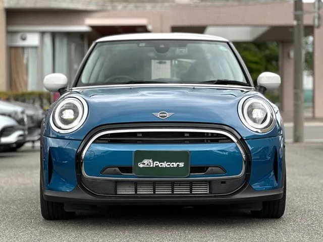 MINI MINI COOPER D CLASSIC TRIM 2023 — миниатюра 4