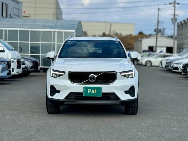 Volvo XC40 PLUS B4 AWD 2024 — миниатюра 2