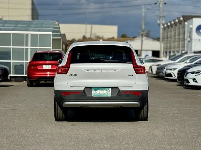 Volvo XC40 PLUS B4 AWD 2024 — миниатюра 3