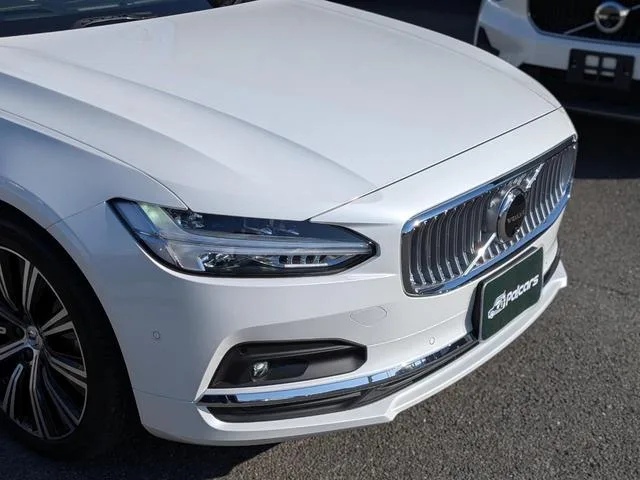 Volvo V90 ULTIMATE B5 2025 — миниатюра 4
