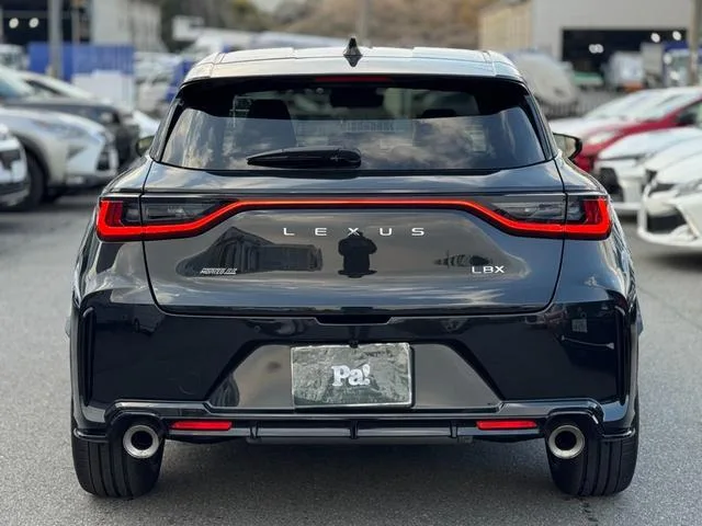 Lexus LBX MORIZO RR 2025 — миниатюра 3