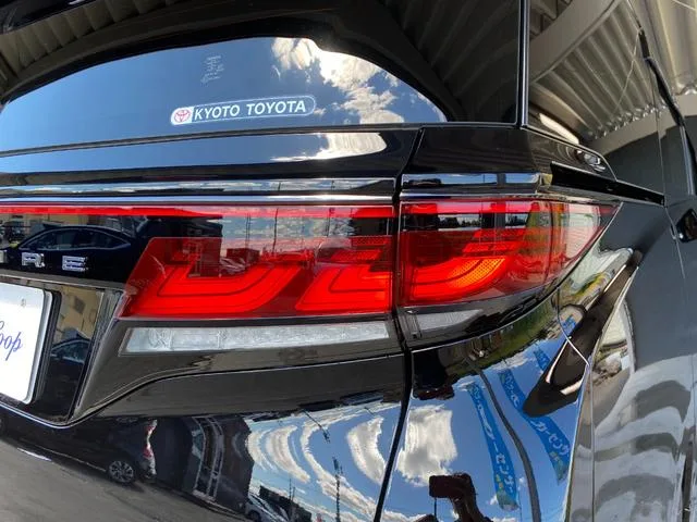 Toyota Vellfire Z PREMIER 2024 — миниатюра 3