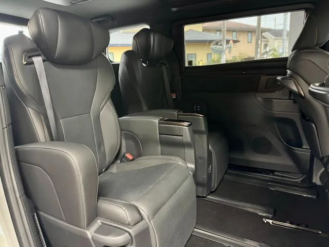 Toyota Alphard Z 2025 — миниатюра 3
