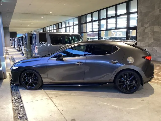 Mazda MAZDA3 FASTBACK 15S RETRO SPORTS EDITION 2024 — миниатюра 3
