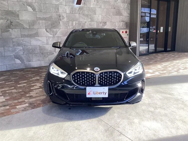 BMW 1 Series M135I XDRIVE 2023 — миниатюра 4
