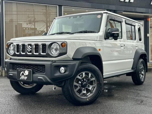 Suzuki JIMNY NOMADE FC 2025 — фото 1, купить с доставкой в Москву