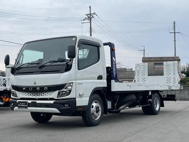 Mitsubishi Fuso CANTER 2026 — фото 1, купить с доставкой в Москву