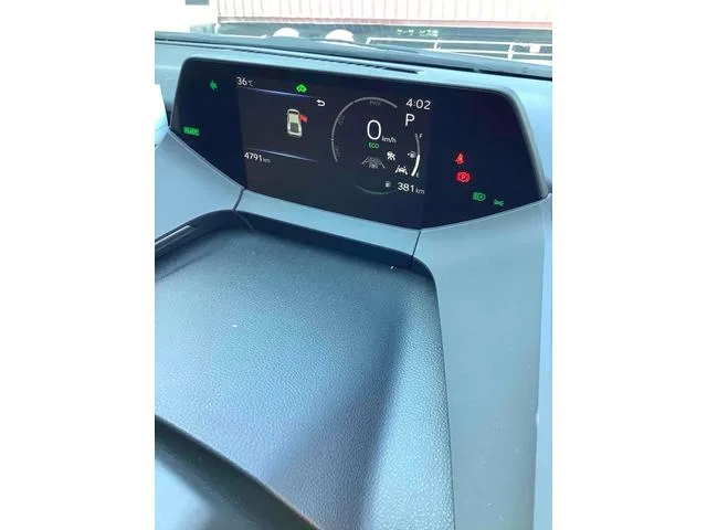 Toyota Prius Z 2024 — миниатюра 3