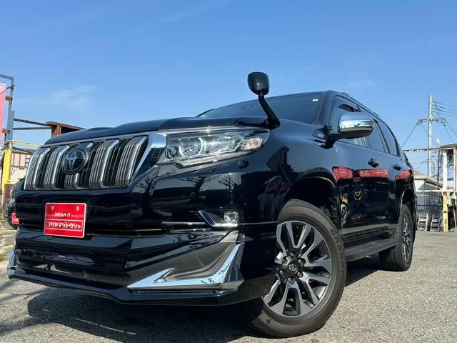 Toyota Land Cruiser Prado TX L PACKAGE 2023 — фото 1, купить с доставкой в Москву