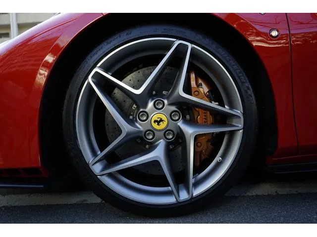 Ferrari F8 Spider BASE GRADE 2022 — миниатюра 3