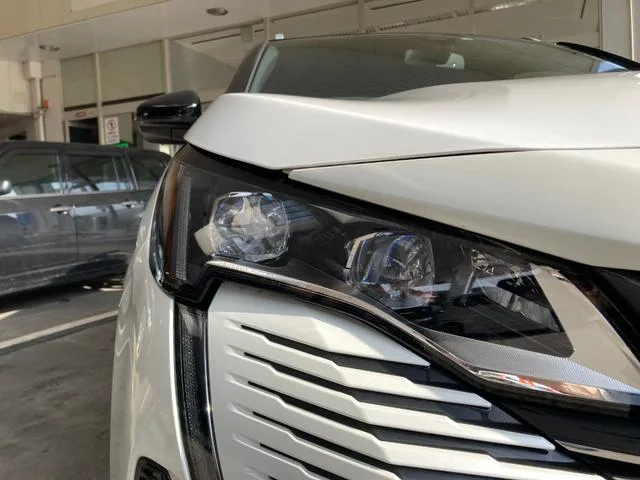 Peugeot 5008 GT 2022 — миниатюра 3