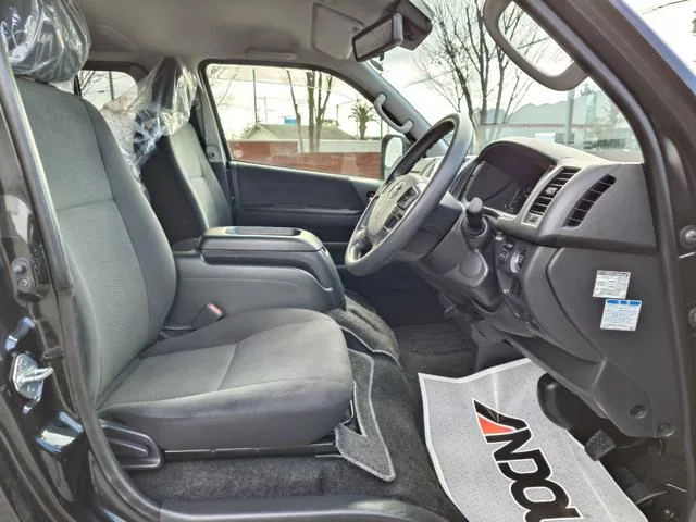 Toyota HIACE VAN LONG SUPER GL 2023 — миниатюра 3