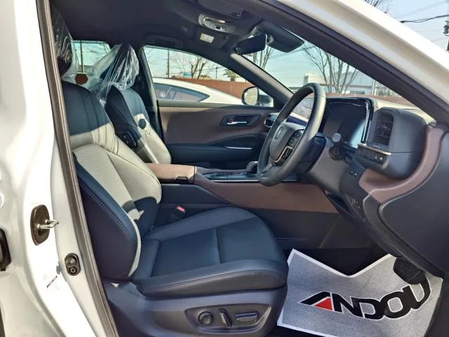 Toyota CROWN CROSSOVER G LEATHER PACKAGE 2024 — миниатюра 3