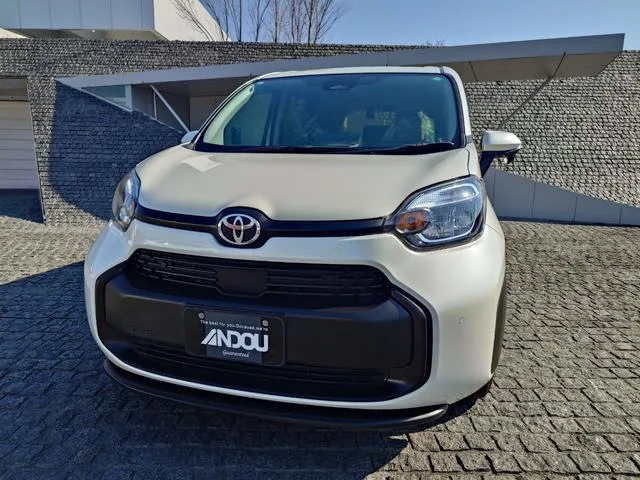 Toyota SIENTA HYBRID Z 2024 — миниатюра 2
