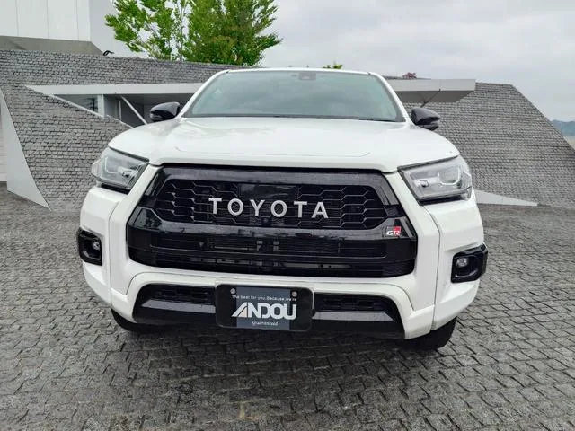 Toyota Hilux Z GR SPORT 2022 — миниатюра 2