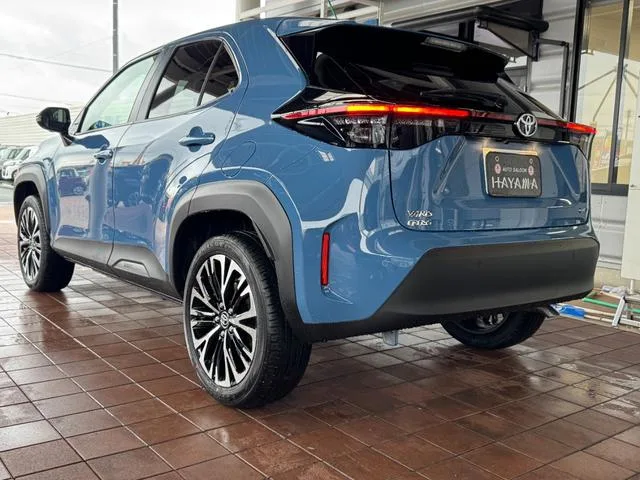Toyota YARIS CROSS HYBRID Z 2025 — миниатюра 2